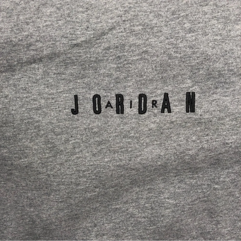 NIKE Jordan Air T- Shirt Gray  NEW Size Small NWOT
